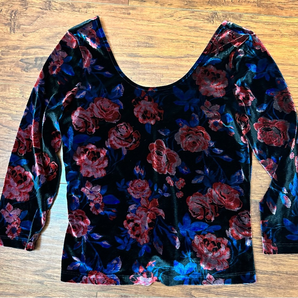 Floral blue top
